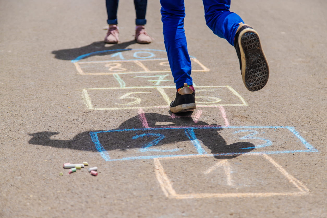 10 Retro Summer Activities to Make You Feel Nostalgic